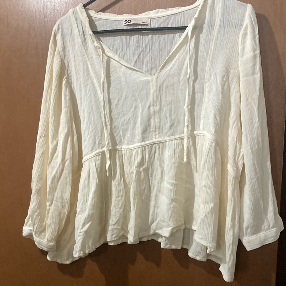 SO White V-neck 3/4 Sleeve Relaxed Peplum Blouse